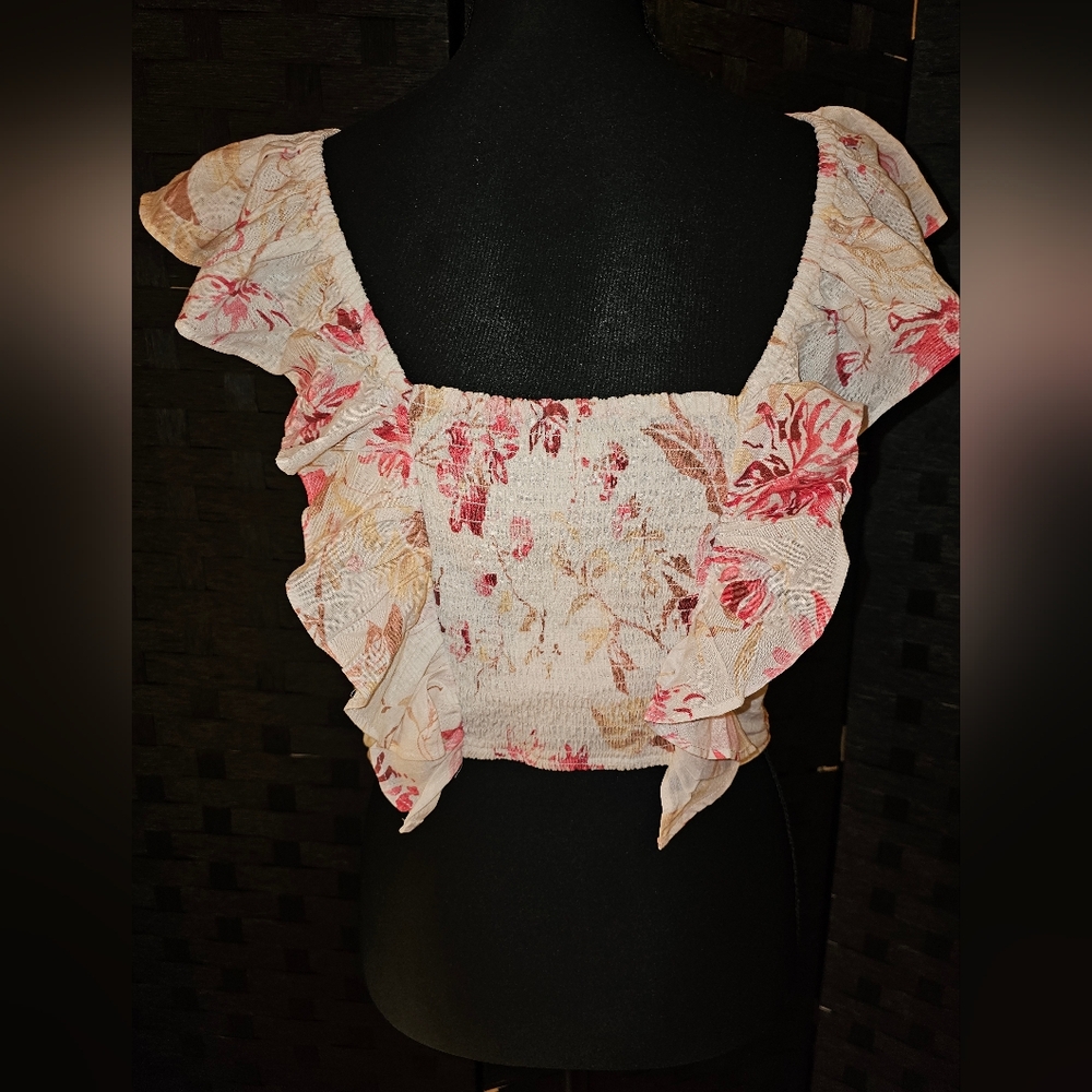 Floral Ruffle Sleeve Top - Picture 4 of 5